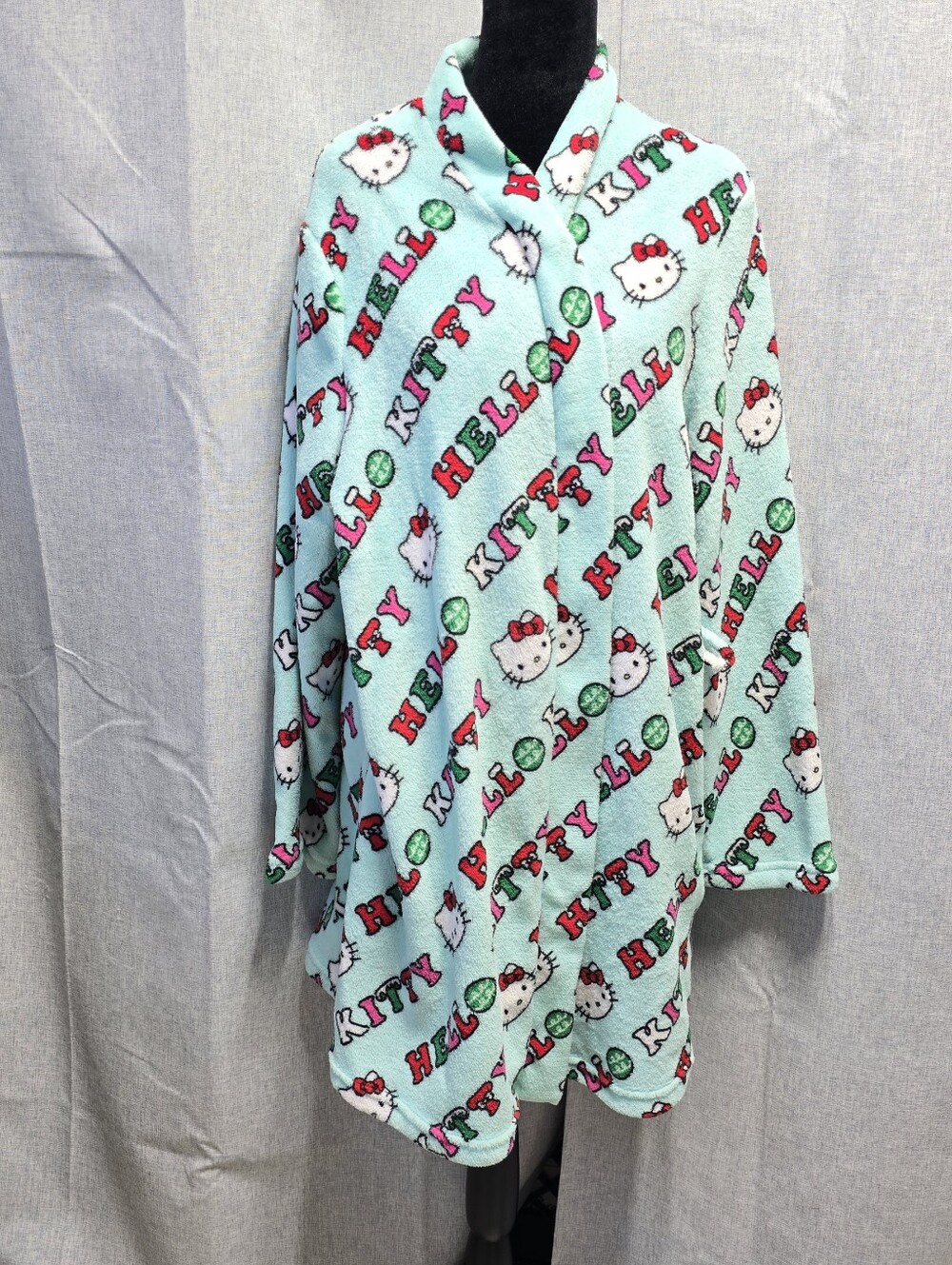NWT Hello Kitty by Sanrio Fleece Robe Christmas Aqua Blue Holiday Size XL